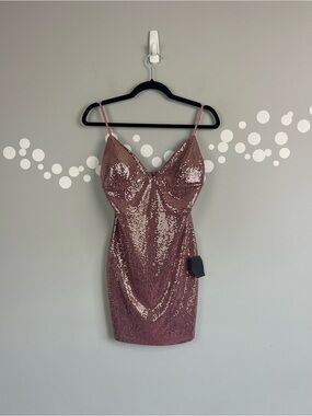 bring it rose gold sequin bodycon mini dress for Sale up to 90% Off: Poshmark Brand: MNM Couture Royal Blue Plus Size Color:Coffee Brown catching sparkle Elegant cowl